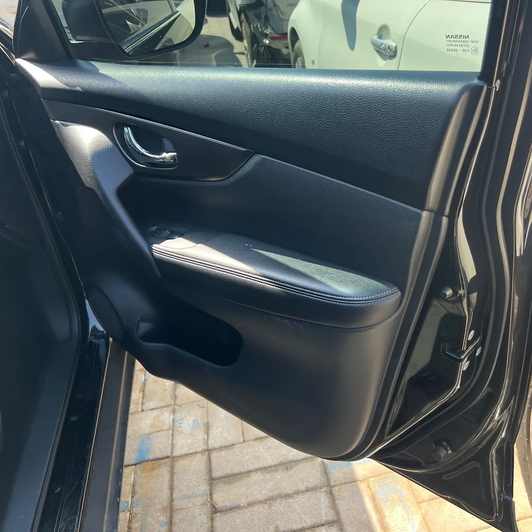Door (RHF) - 2015 Nissan Rogue