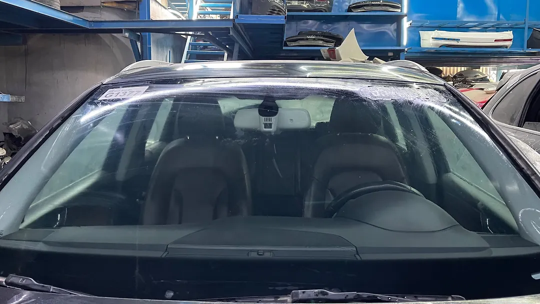 Windshield glass - 2016 Audi Q5
