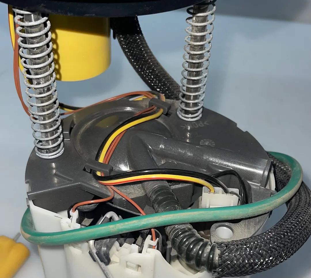 Fuel pump - 2015 GMC Acadia