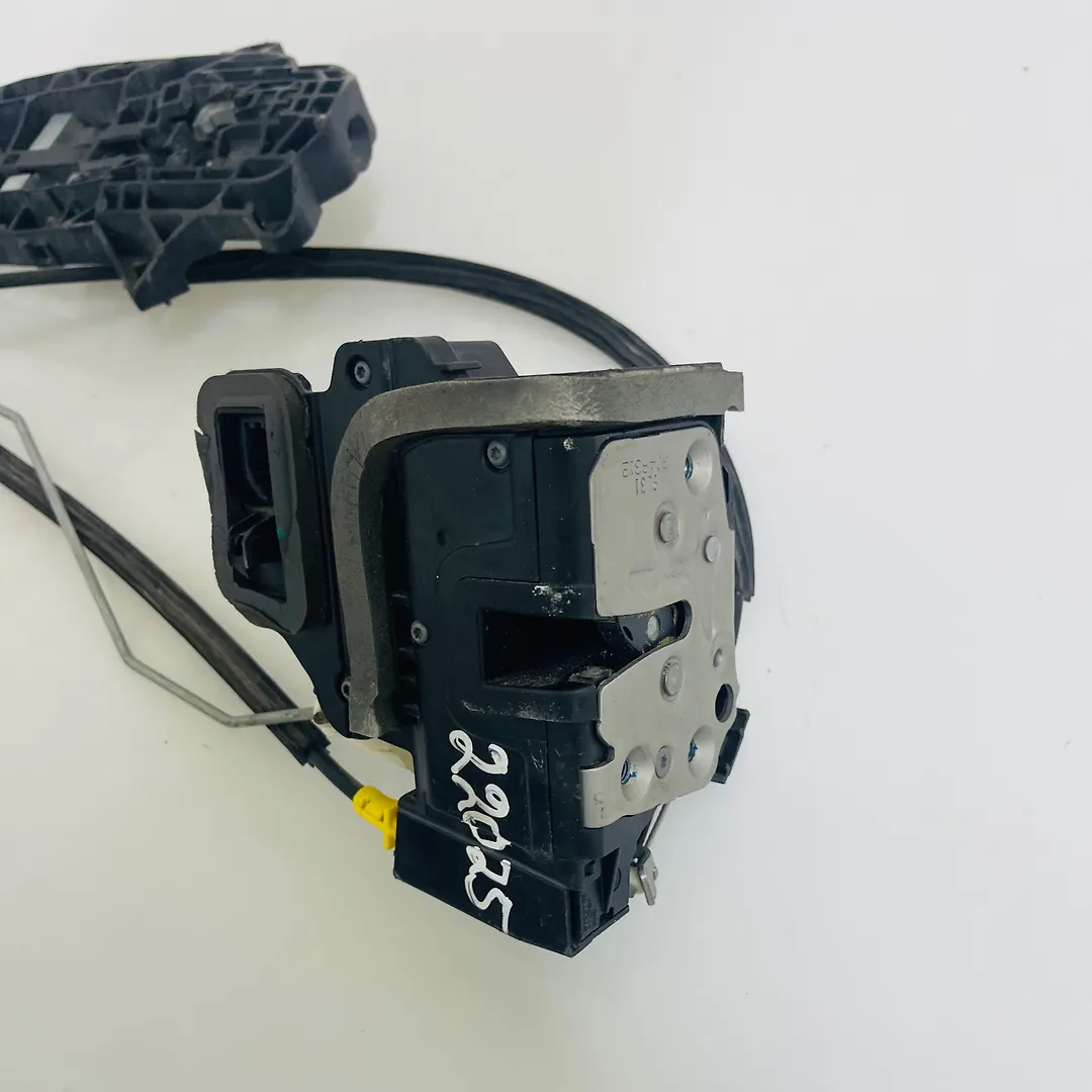 Door Lock(RHF) - 2021 Chevrolet Trailblazer RS AWD