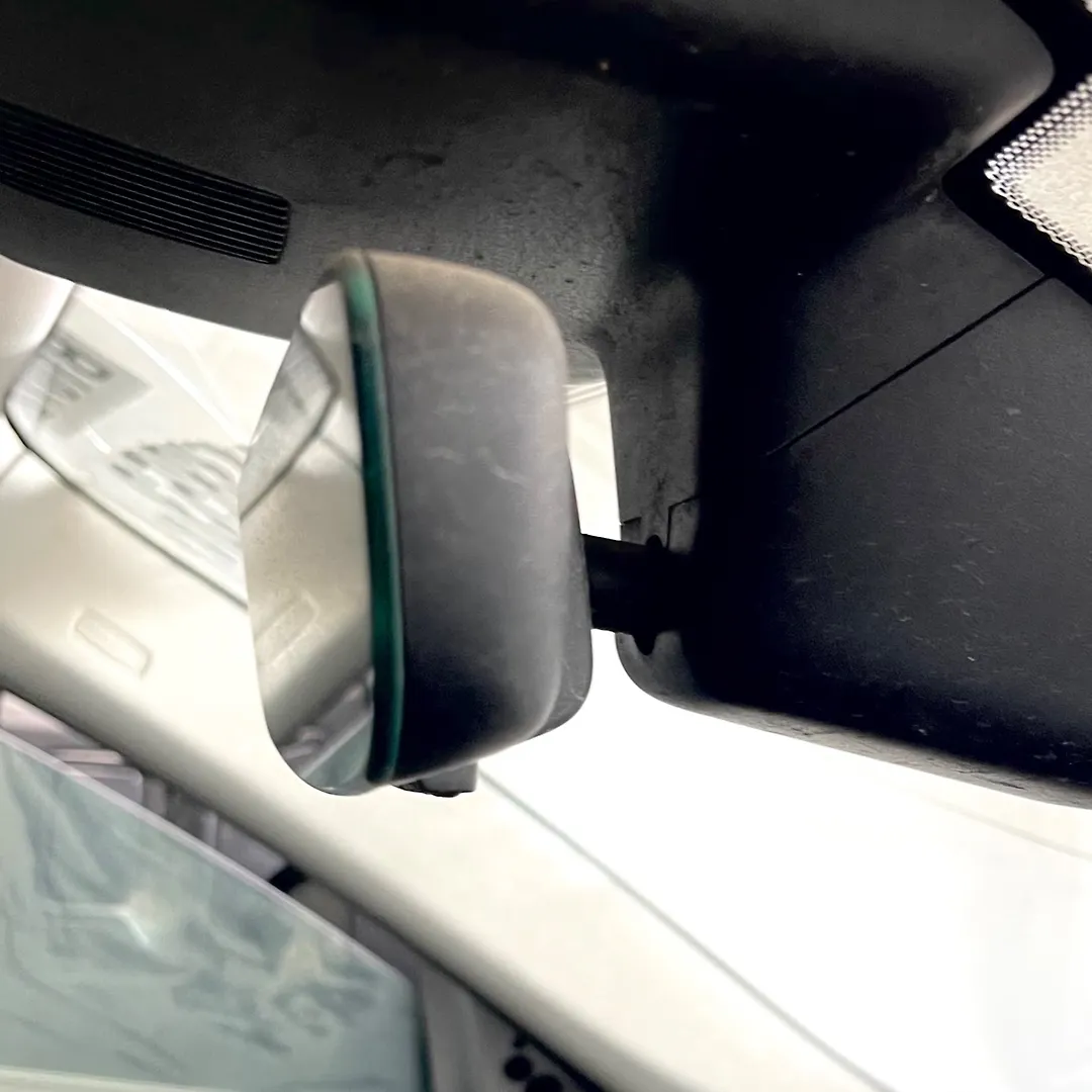 Mirror (Inner rear view) - 2021 Jaguar E-Pace
