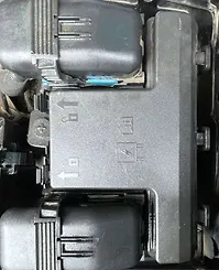 Fuse box engine - 2017 Ford Edge