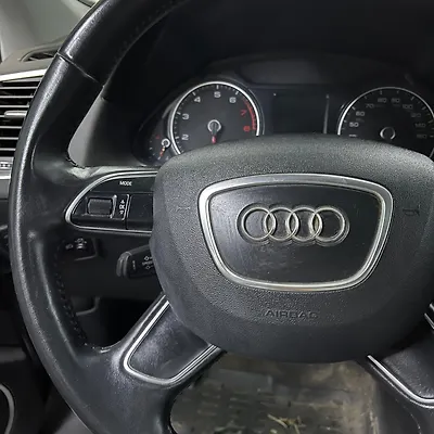 Steering wheel - 2016 Audi Q5 Quattro 