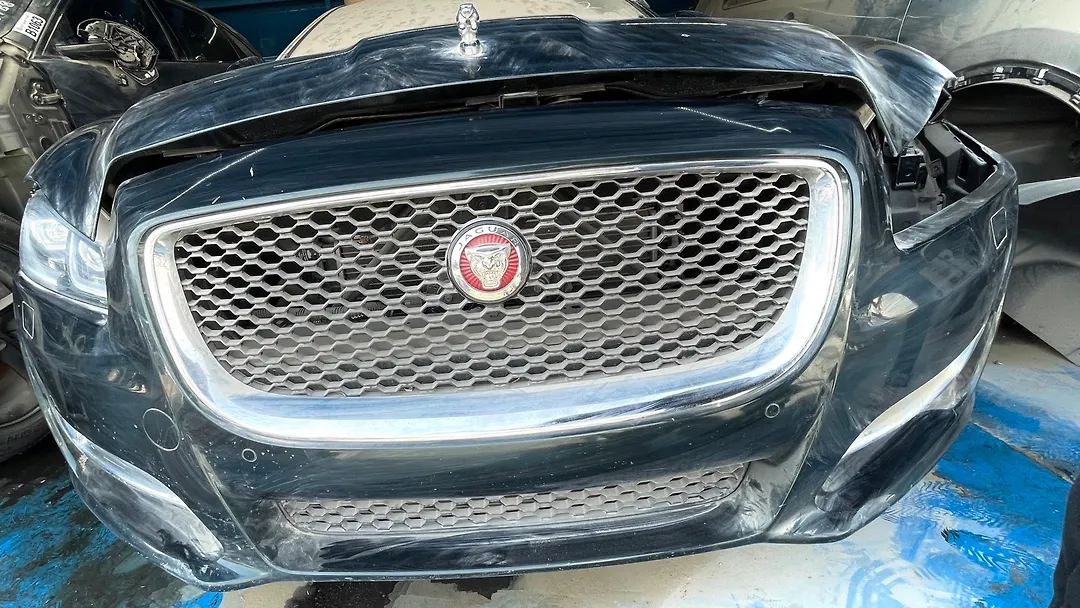 Front Bumper - 2019 Jaguar XJ