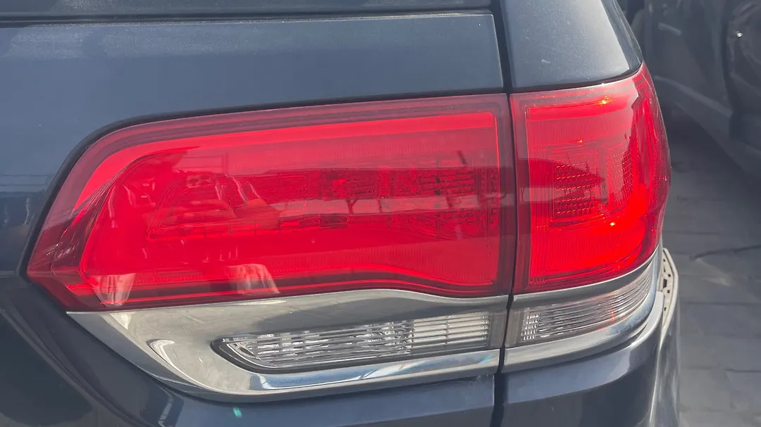 Tail Light (RH) - 2014 Jeep Grand Cherokee OVERLAND