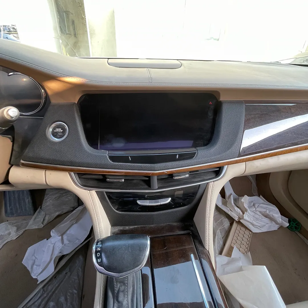 Info-gps-tv screen - 2017 Cadillac CT6 Non-US, Non-Canada