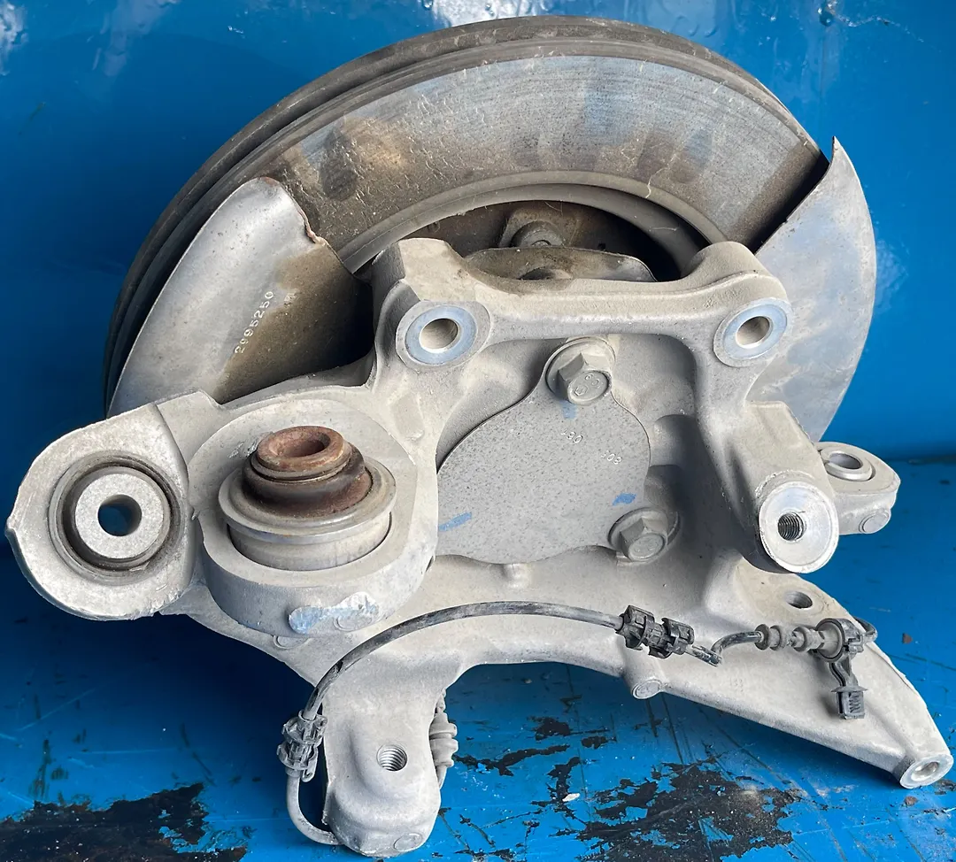 Complete  Hub Assembly(RHB) - 2020 Cadillac XT6 Sport AWD