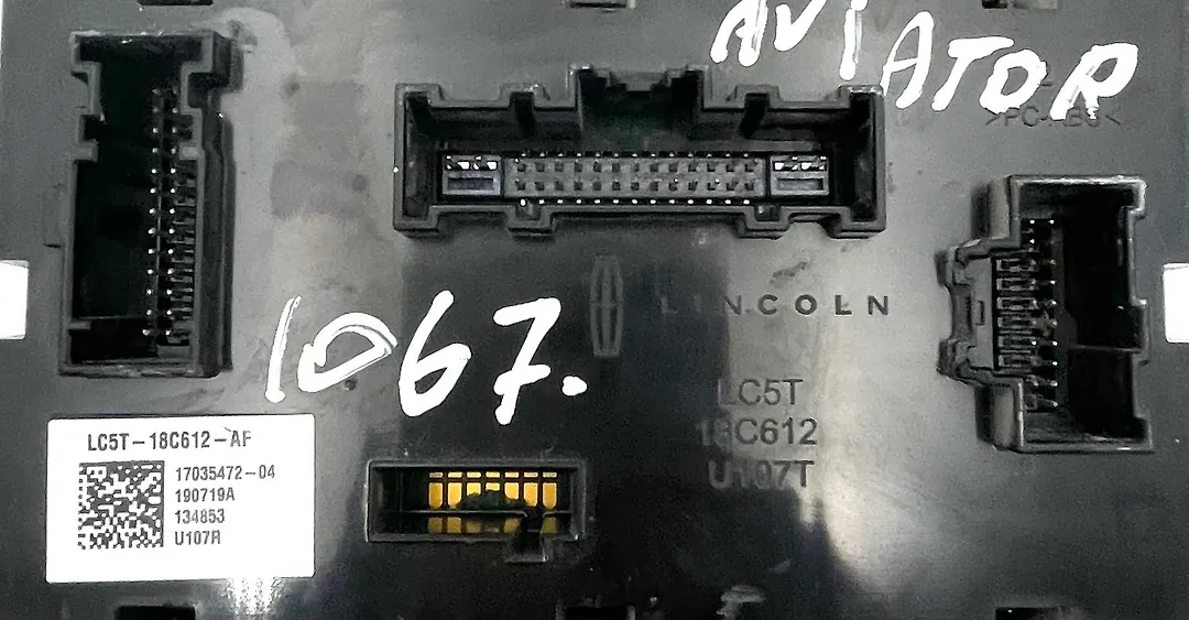 Climate Control module - 2020 Lincoln Aviator Reserve