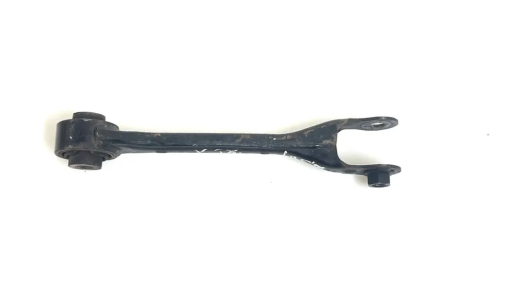 Lower control arm rear - 2017 Cadillac XT5 Luxury
