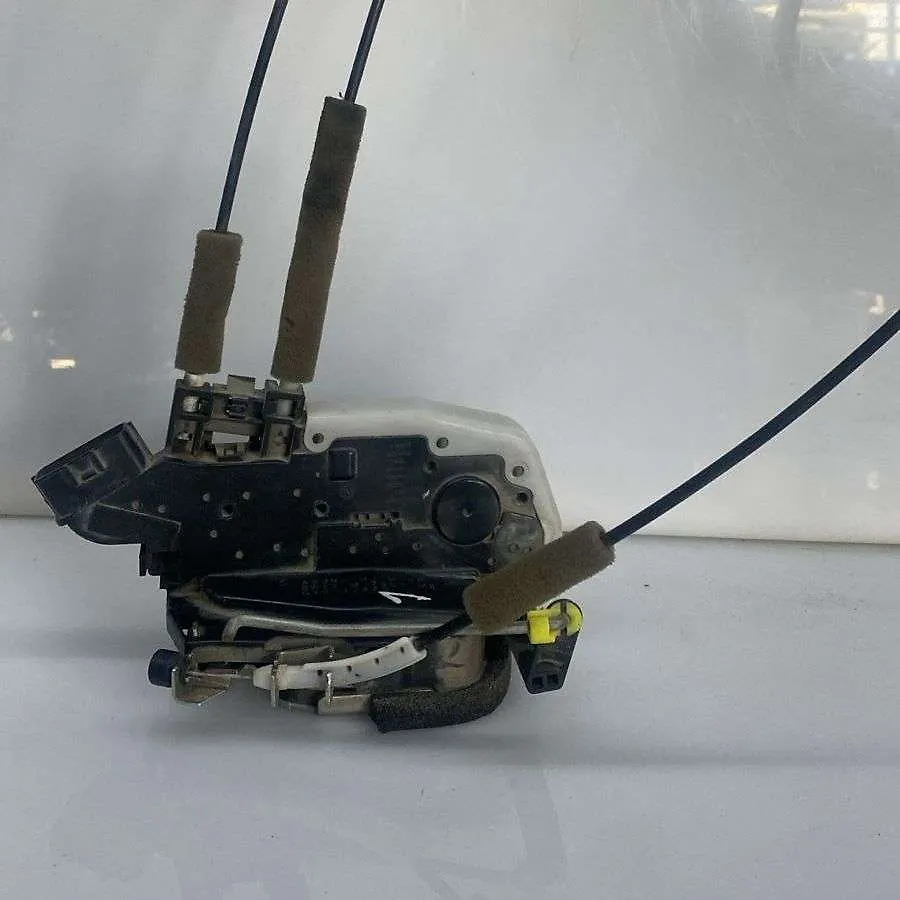 Door lock - 2014 Infiniti QX80 SUV