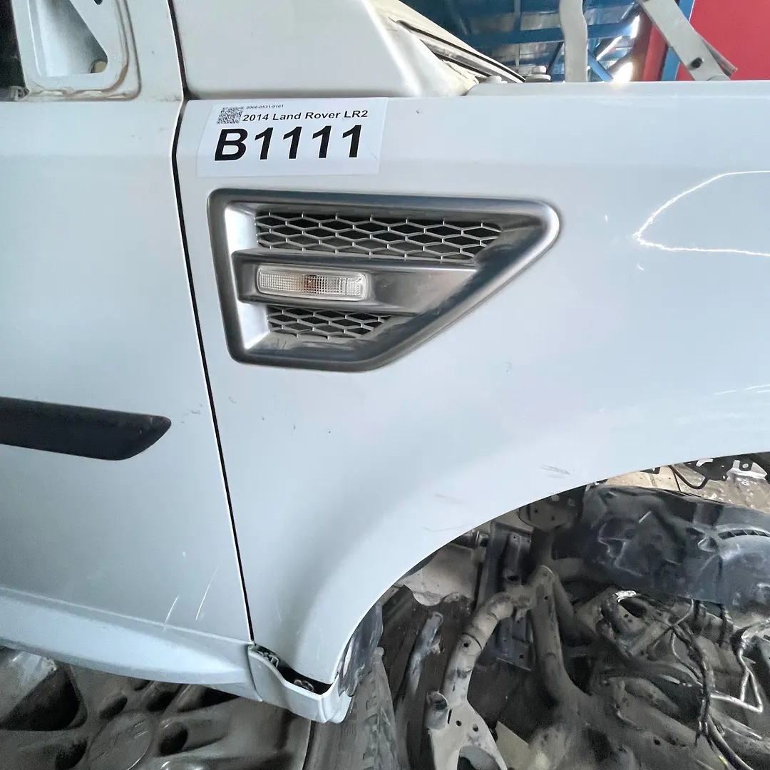 Fender (RHF) - 2014 Land Rover LR2