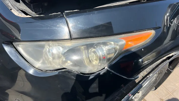 Headlight (LH) - Infiniti