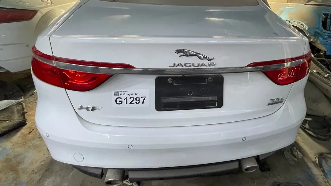 Trunk/hatch/tailgate - 2016 Jaguar XF