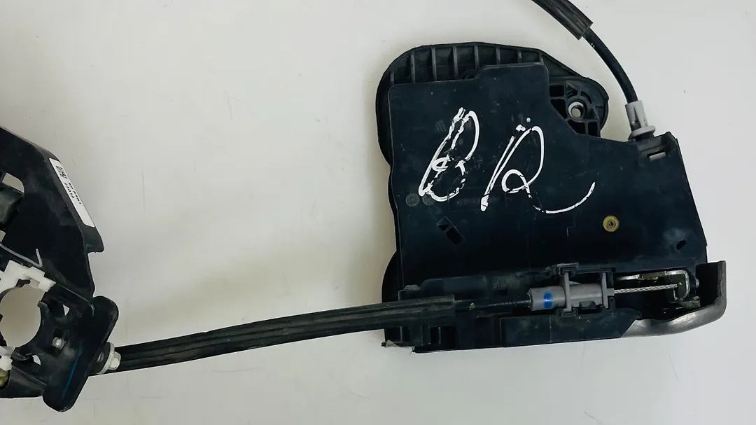 Door Lock(RHB) - 2018 Chevrolet Traverse LT Cloth