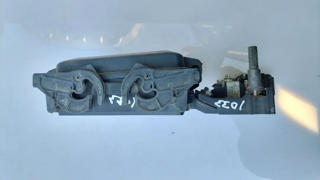 Fuse box - 2013 Cadillac ATS