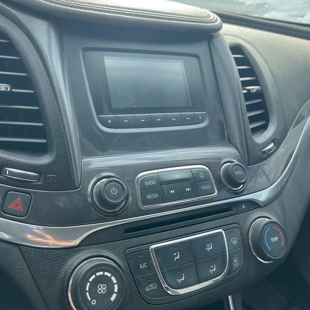 Info-gps-tv screen - 2015 Chevrolet Impala