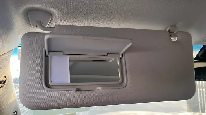 Sun visor - 2011 Infiniti QX56 5.6i