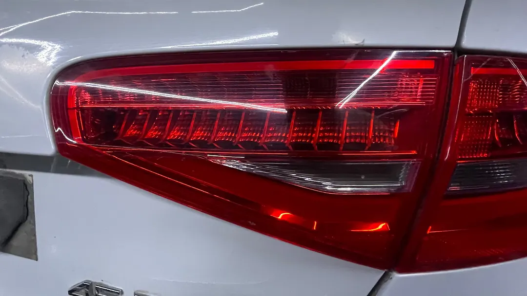 Trunk Light (RH) - 2015 Audi A4 Quattro