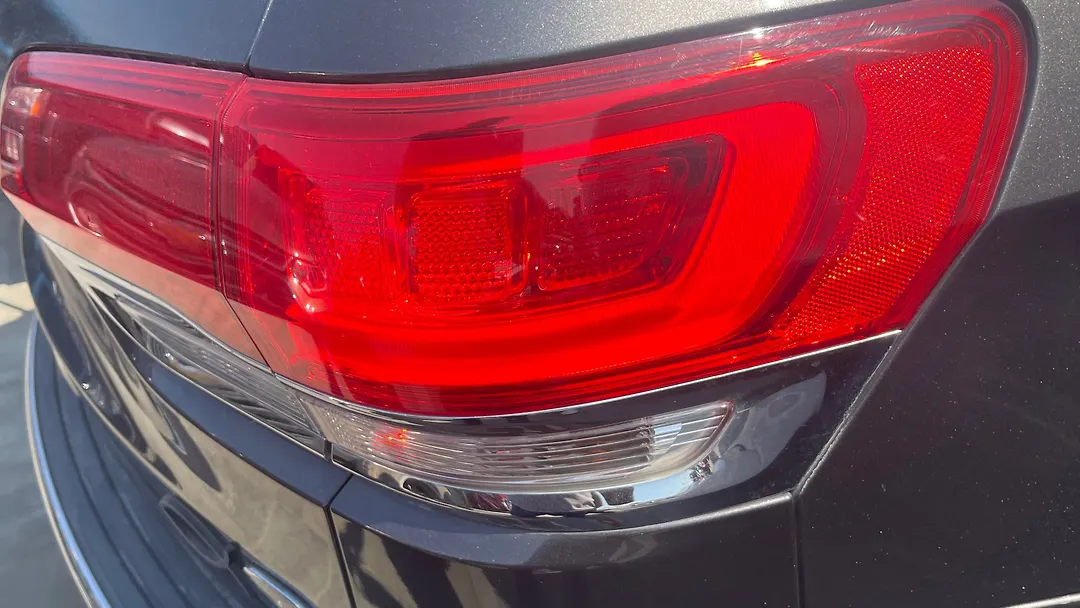 Tail Light (RH) - 2015 Jeep Grand Cherokee OVERLAND