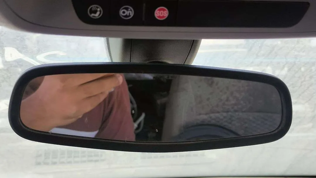 Rear view mirror - 2018 GMC Terrain