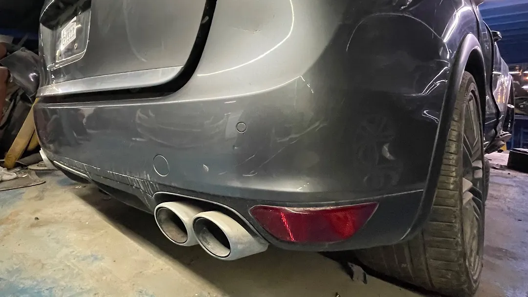 Rear Bumper - 2011 Porsche Cayenne S
