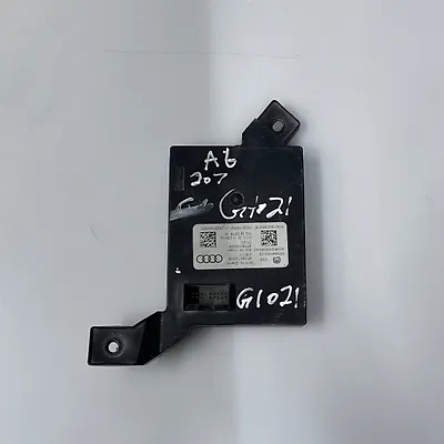 Keyless Control Module  - 2009 Audi A6