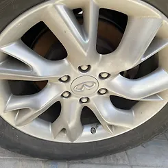 Rim - 2013 Infiniti QX56