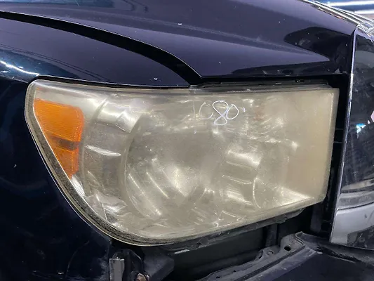 Headlight (RH) - 2008 Toyota Tundra