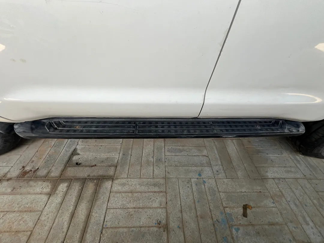 Running board - 2013 Toyota Sequoia