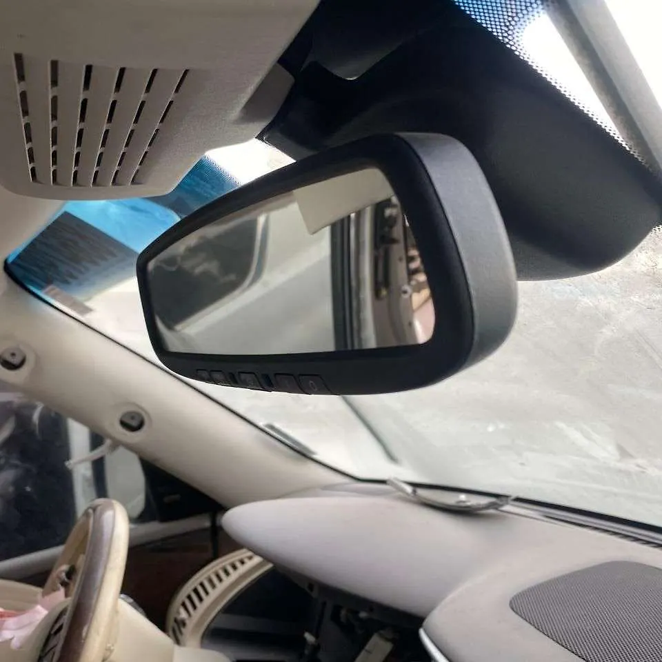 Rear view mirror - 2012 Infiniti QX56