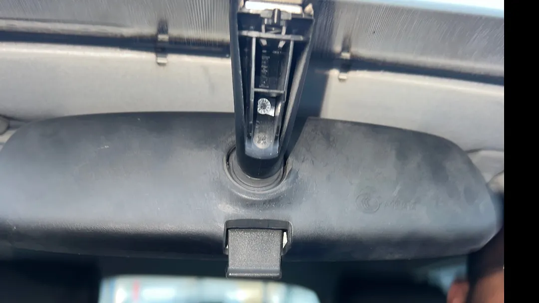 Rear view mirror - 2015 Ford Fiesta
