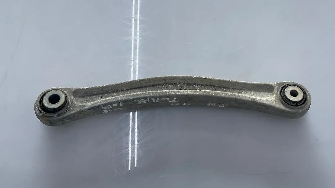 Upper arm (RH) - 2006 Volkswagen Touareg