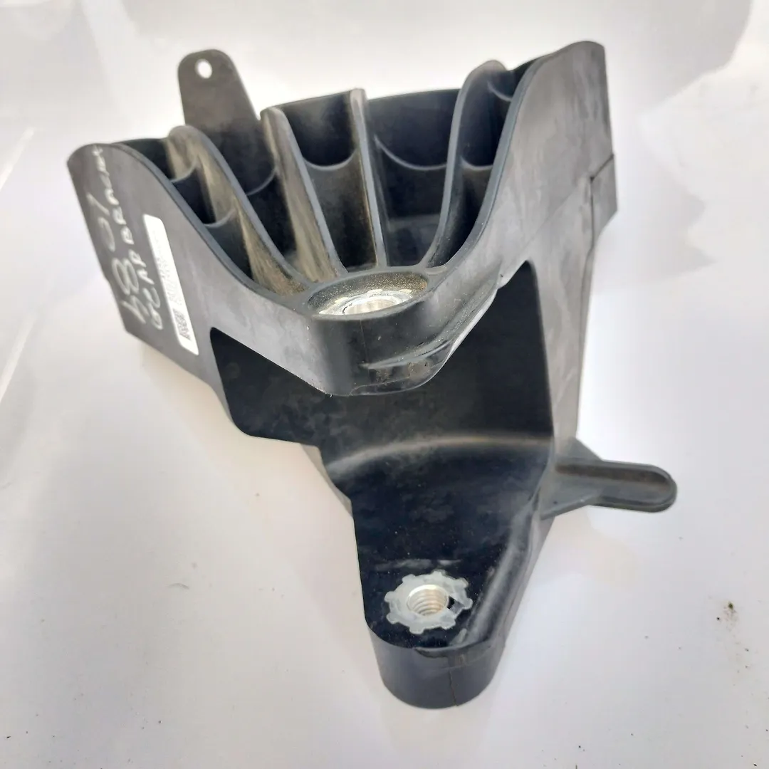 Gearbox Bracket - 2020 Chevrolet Traverse