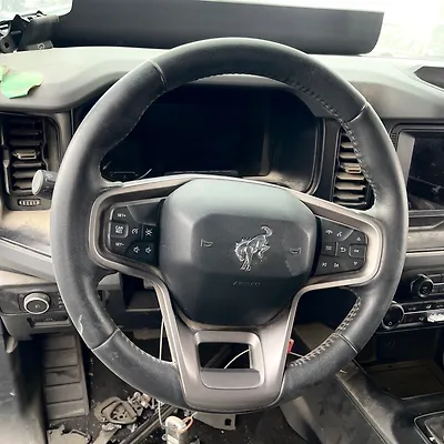 Steering wheel - 2021 Ford Bronco