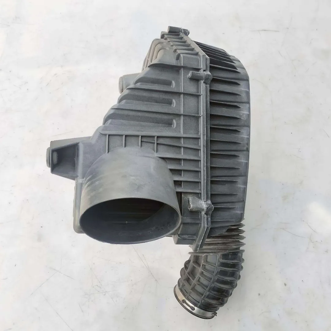 Air cleaner box - 2020 Cadillac XT5