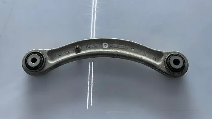 Upper arm (LH) - 2007 Audi Q7