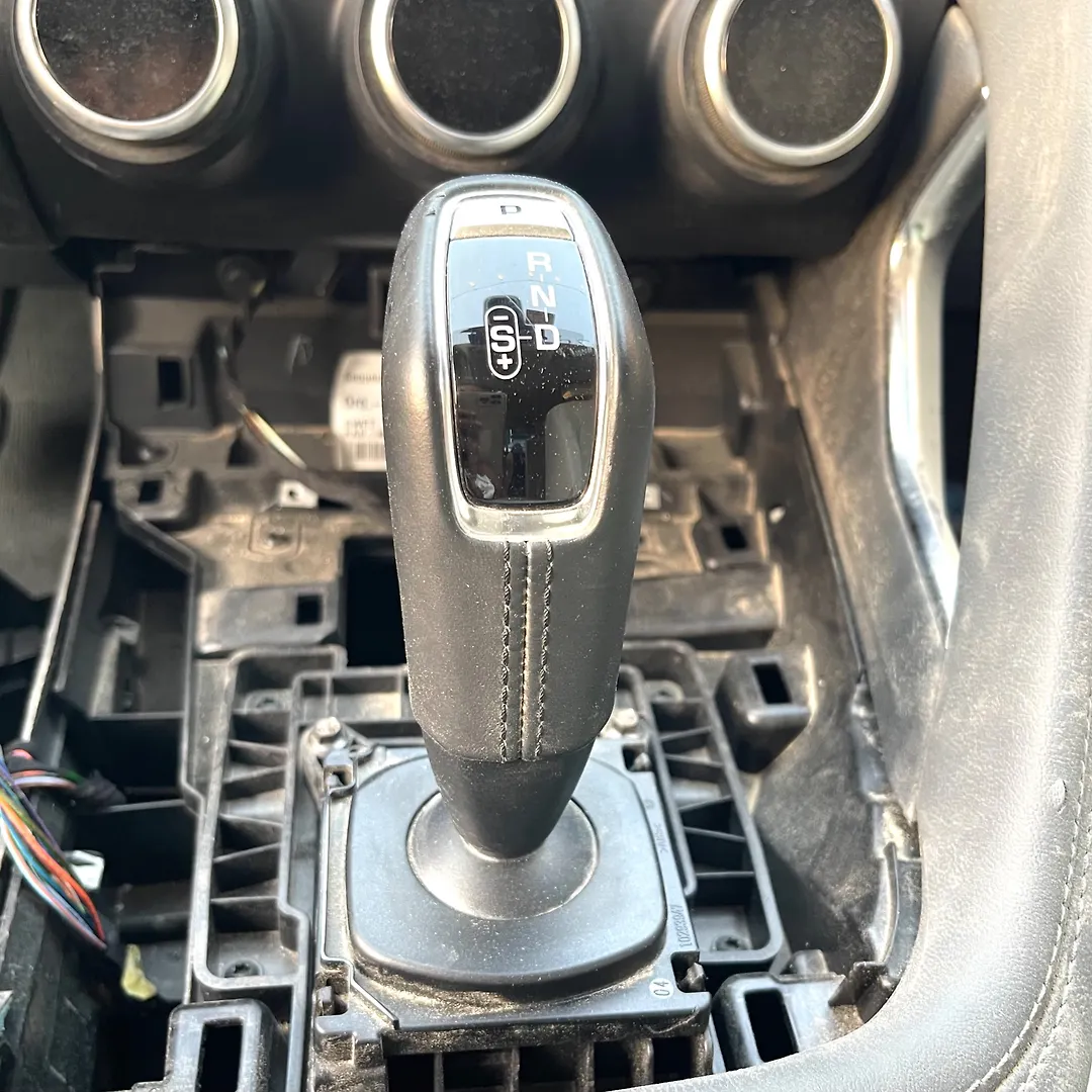 Gear Shift Knob(Automatic) - 2019 Jaguar E-Pace