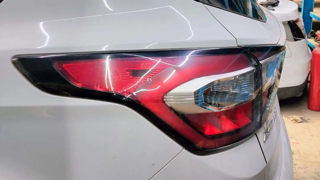 Tail Light (LH) - 2017 Ford Escape