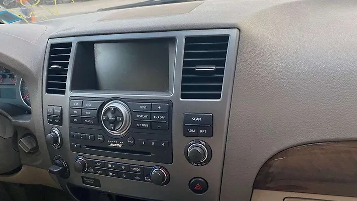 Dashboard  - 2013 Nissan Armada