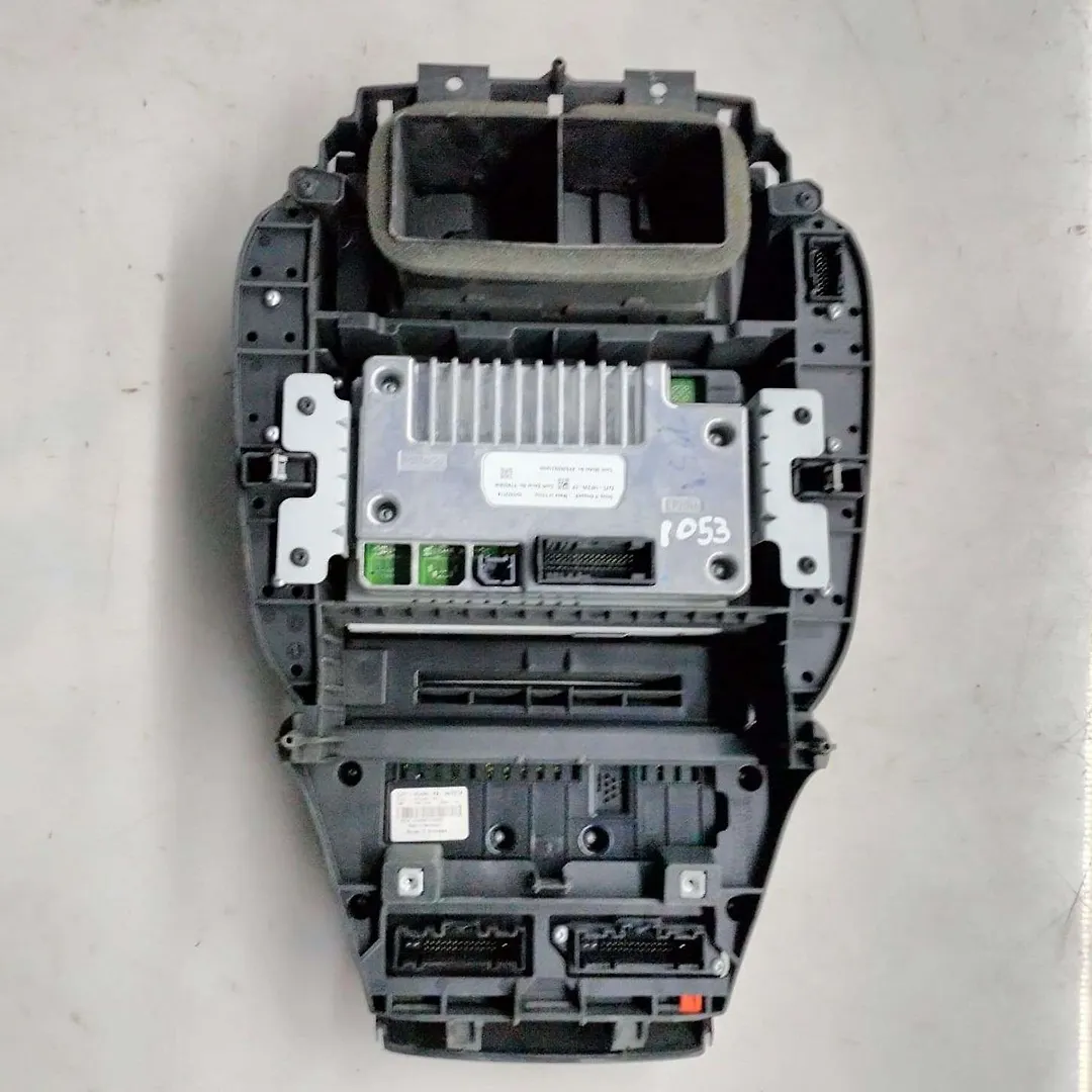 Info/GPS/TV Screen - 2014 Lincoln MKC
