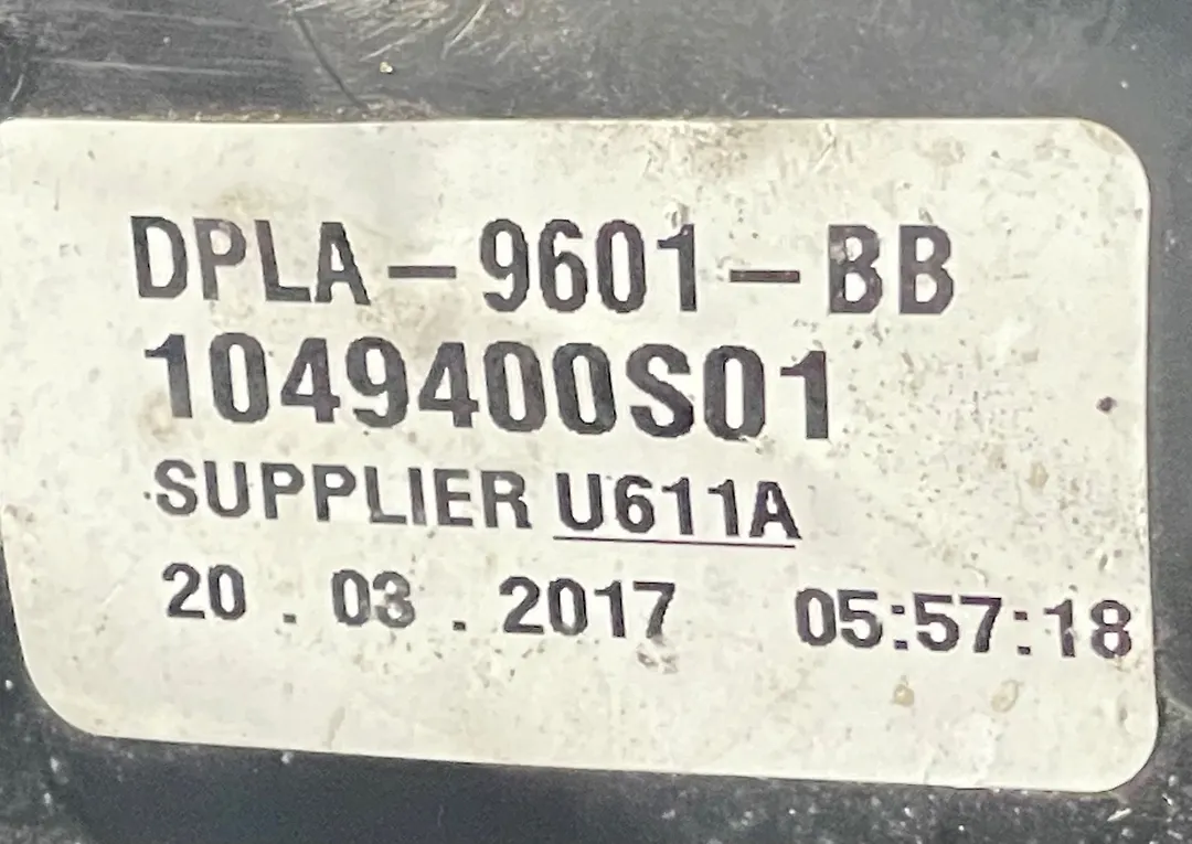 Air cleaner box(LH) - 2019 Land Rover DISCOVERY