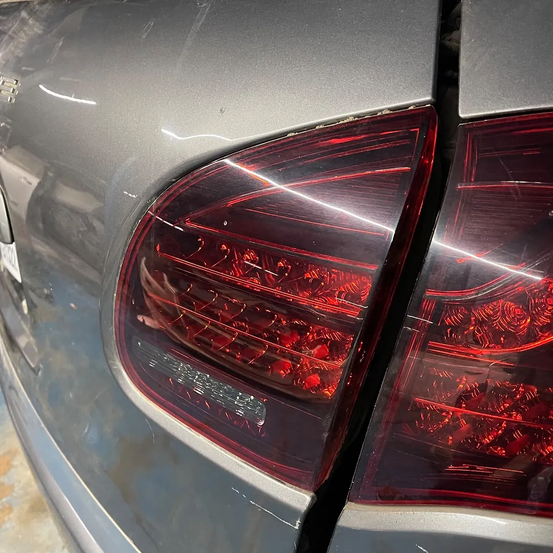Trunk Light (RH) - 2011 Porsche Cayenne S