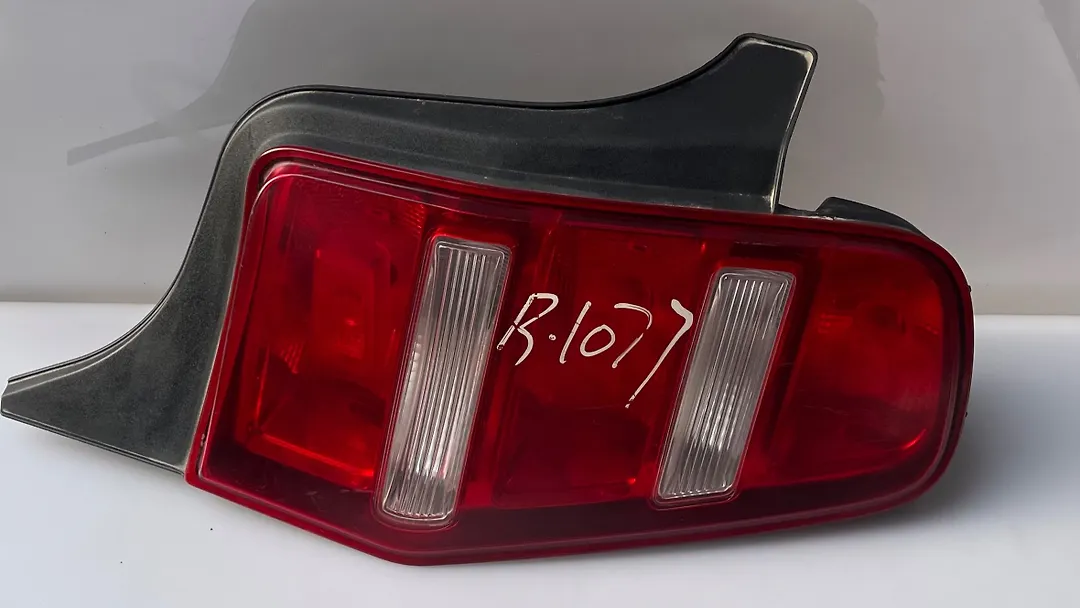 Tail Light (RH) - 2010 Ford Mustang