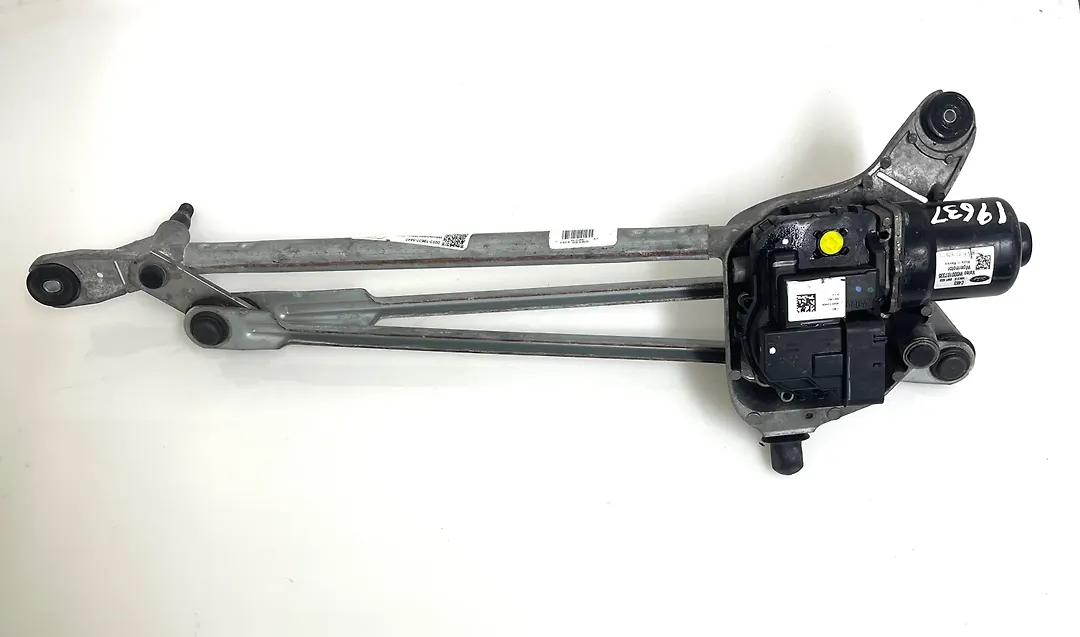 Windshield wiper motor - 2020 Lincoln Corsair Reserve
