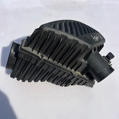 Air cleaner box - 2020 Chevrolet Traverse