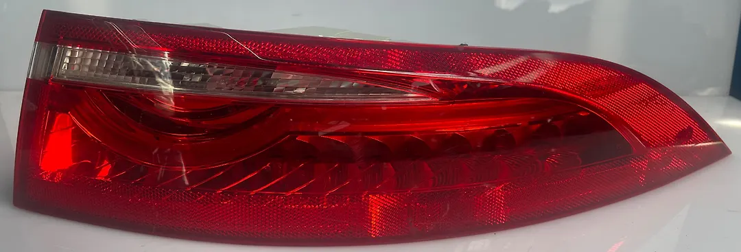 Tail Light (RH) - 2017 Jaguar XF