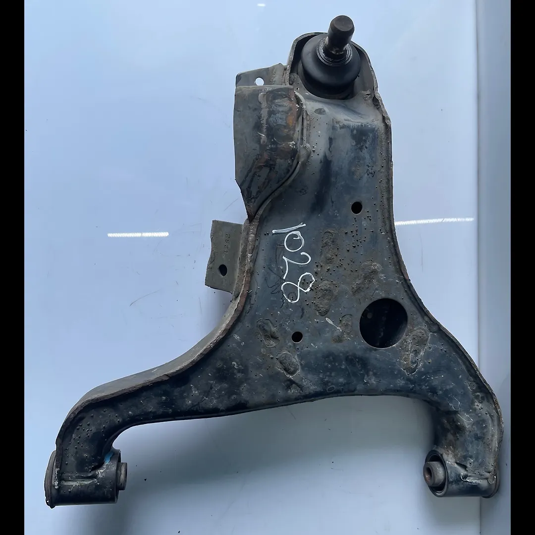 Lower arm (RH) - 2013 Infiniti QX56