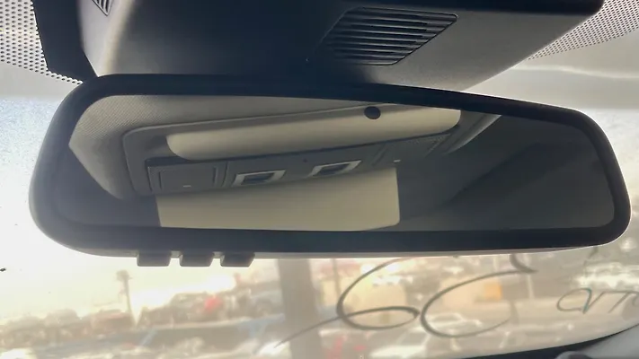Mirror (Inner rear view) - 2017 Jaguar XE