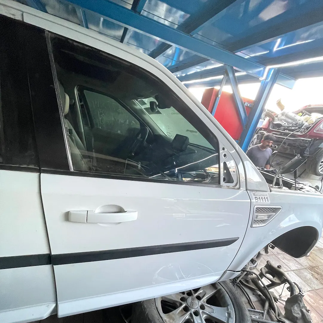 Door (RHF) - 2014 Land Rover LR2