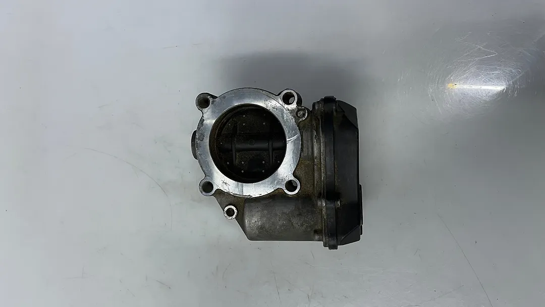 Throttle body - 2013 Volkswagen GTI
